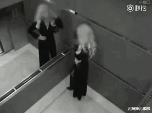 엘레베이터 변태녀