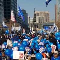 6년여 만에 거리로 나온 민주당···“윤석열 정권 못살겠다”