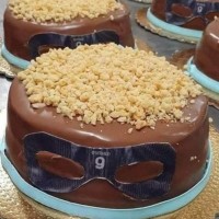 축제 분위기 나폴리 '오시멘 케이크'도 불티