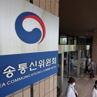 검찰, ‘TV조선 재승인 의혹’ 방통위 심사위원장 구속 기소