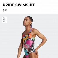 아디다스의...새로운 여성용 수영복 판매 모델...