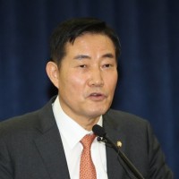 [단독] 국힘 "홍범도 파묘해 북한으로 보내야"...돌…